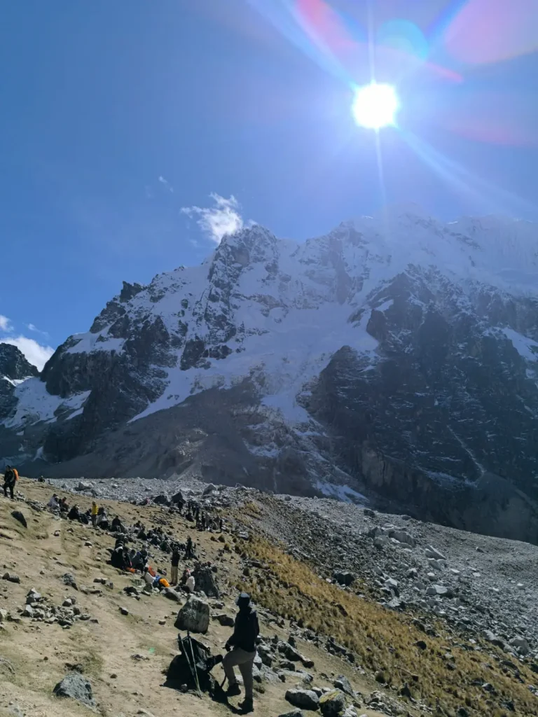 hikers-below-salkantay-mountain
