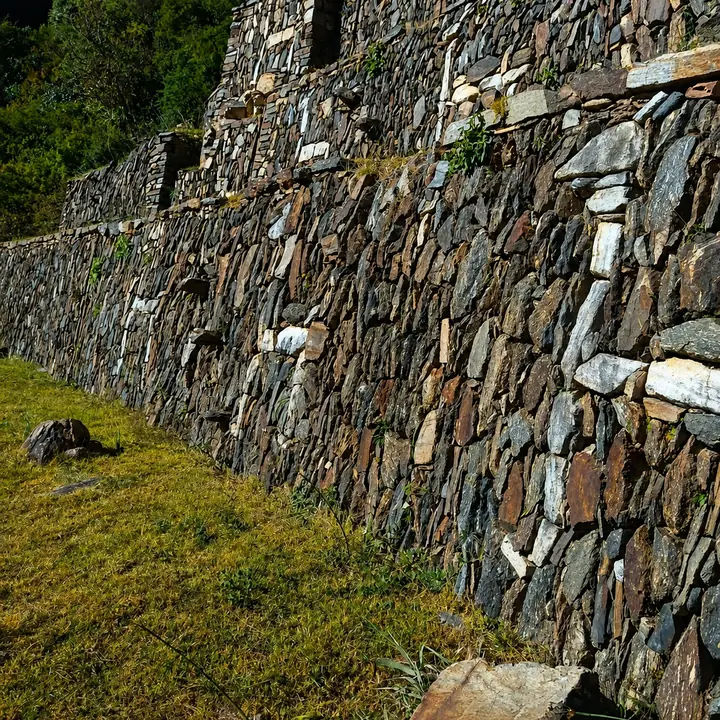 Detailed stone masonry wall preserved at the Choquequirao archaeological site.